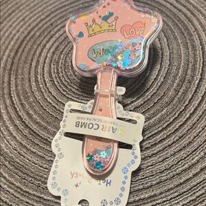 3/$10 girls hairbrush 🆕